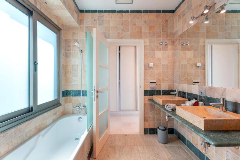 Stunning Casa Bella Vista - image 23