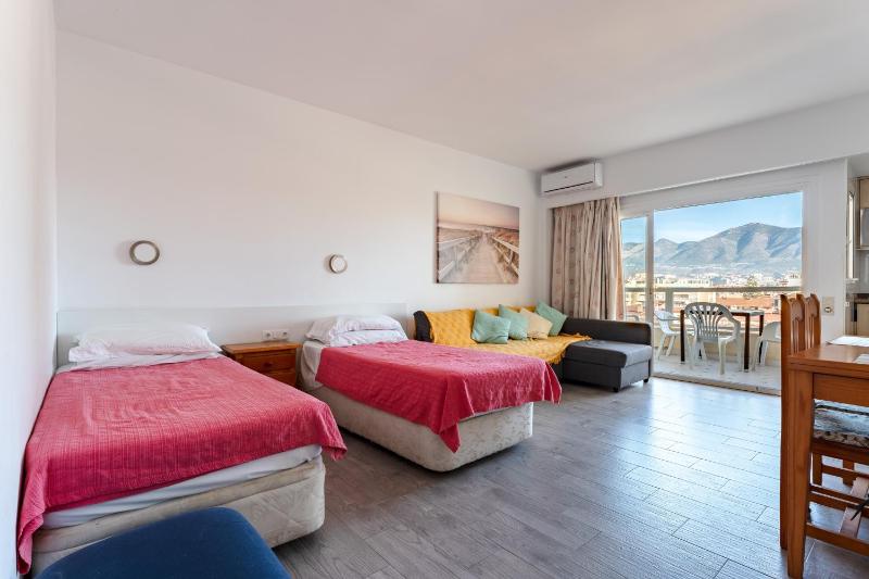 Pyr studio apartment - image 10