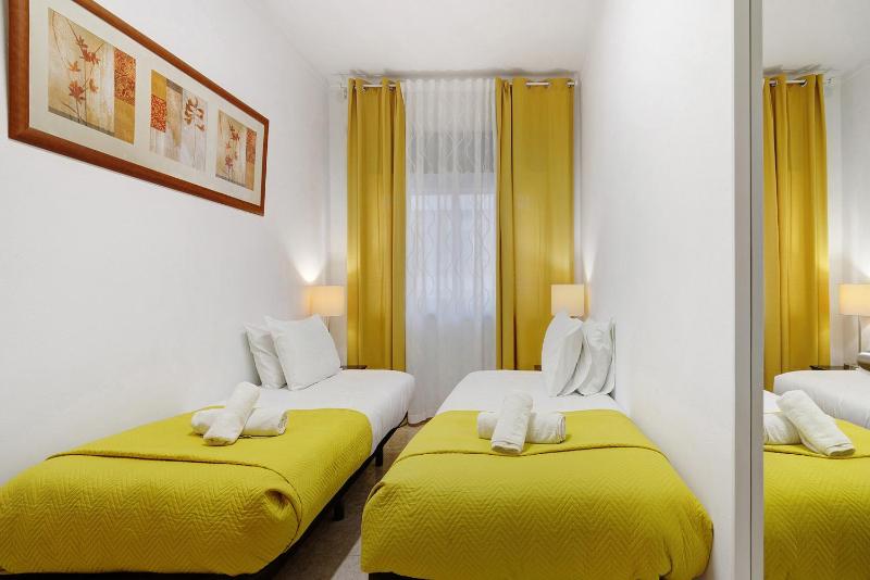 Happy House Central Apartment - image 16