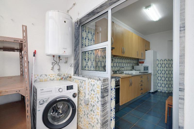Happy House Central Apartment - image 15