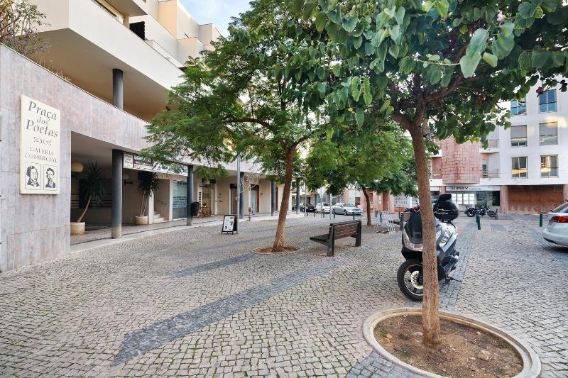 Happy House Central Apartment - image 23