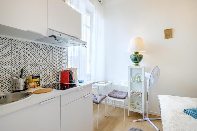 Joli studio près de Monaco - image 15