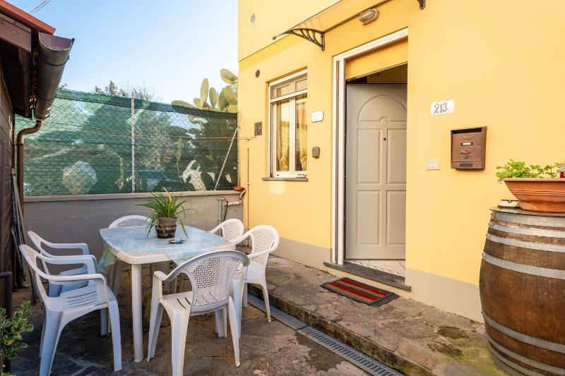 La Casina Gialla Independent House - image 8