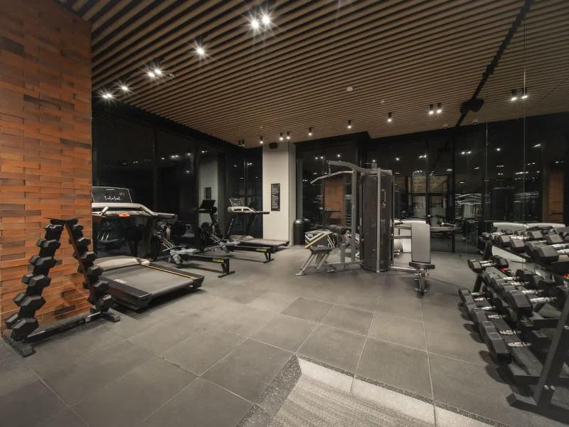 Exclusive 1br Apt near to subway - image 9