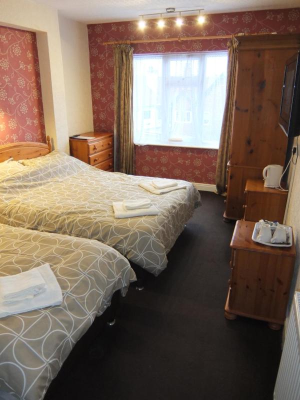 The Monsell Hotel - image 37