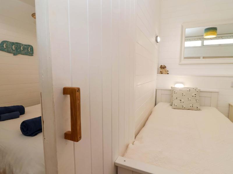 2 Brook Cottages - image 7