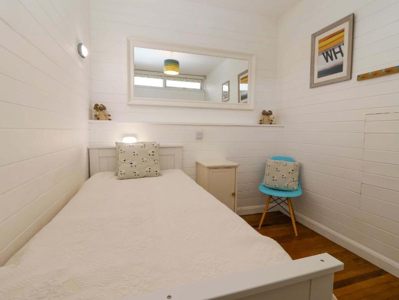 2 Brook Cottages - image 20