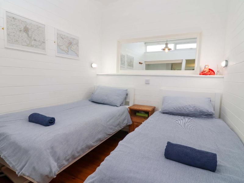 2 Brook Cottages - image 16