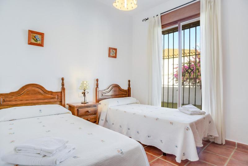 Casa Villanueva 2 - Sólo Familias - image 3