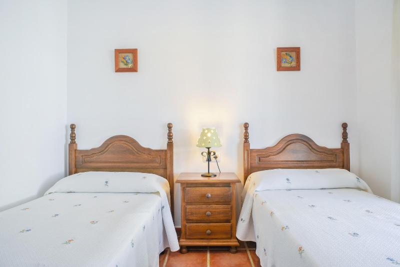 Casa Villanueva 2 - Sólo Familias - image 16