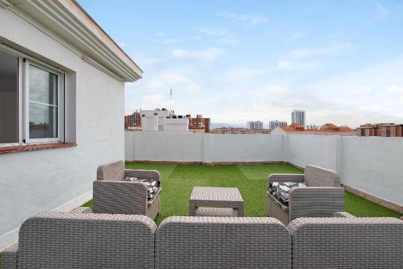 Atico Dúplex en Málaga - image 4