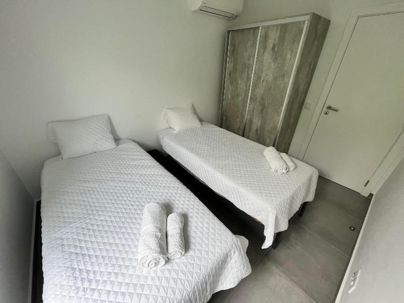 Villa Elodie Piscine privé parking - image 33