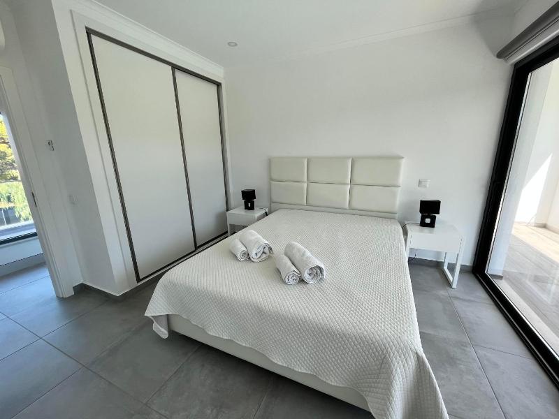 Villa Elodie Piscine privé parking - image 27