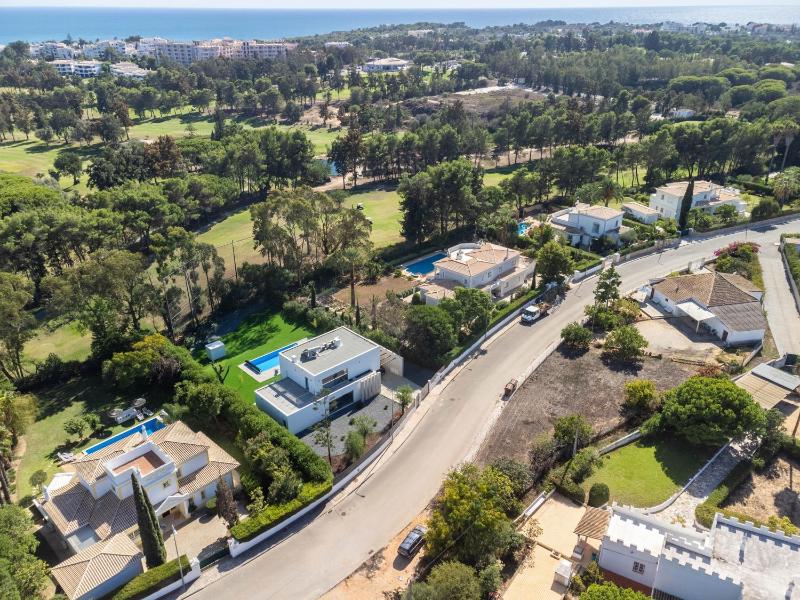 Villa Elodie Piscine privé parking - image 25