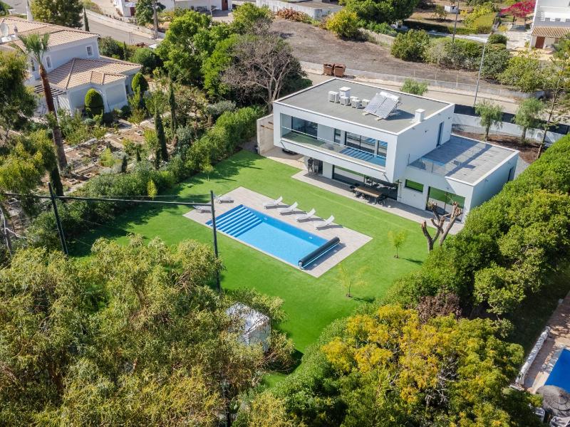 Villa Elodie Piscine privé parking - image 1
