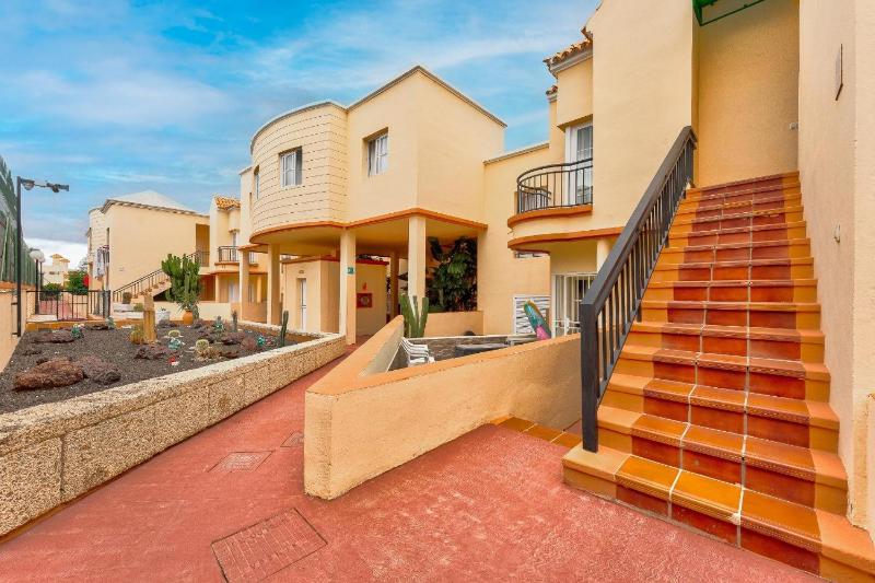 Yucca Park Apartment - image 27