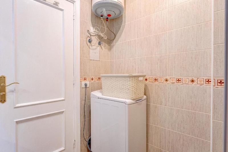 Yucca Park Apartment - image 20