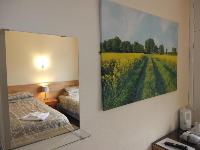 The Monsell Hotel - image 2