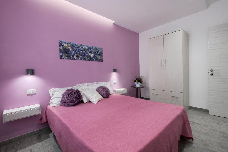 Rosy Rosy - image 21