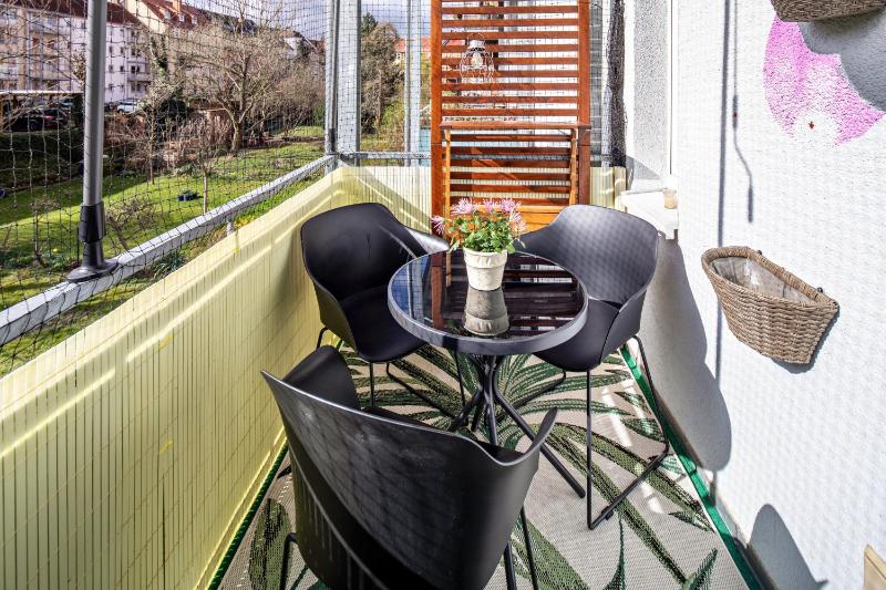 Balkon Apartment Shanti Lu - image 2