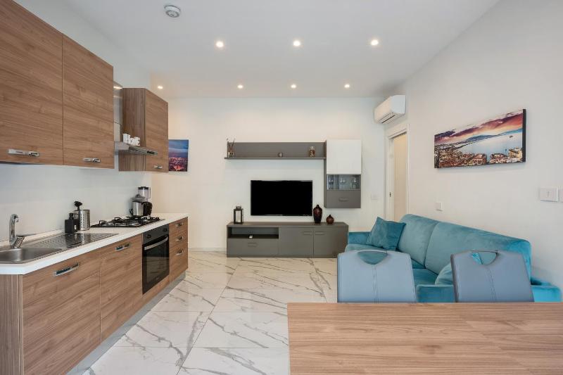 Luxury Apartments Napoli Lungomare - image 10
