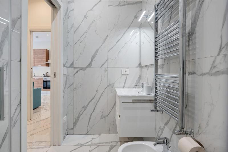 Luxury Apartments Napoli Lungomare - image 2