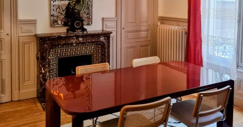 Appartement luxueux centre-ville - image 15
