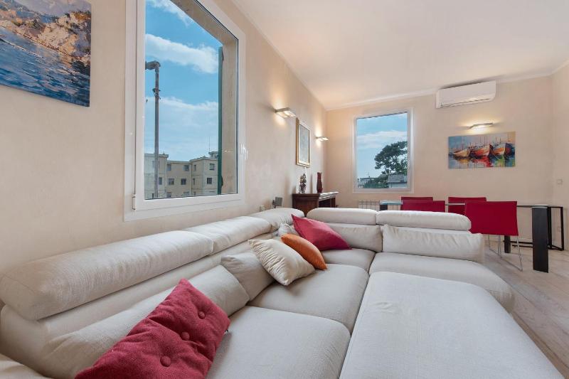 Luce Chiara Home - image 10