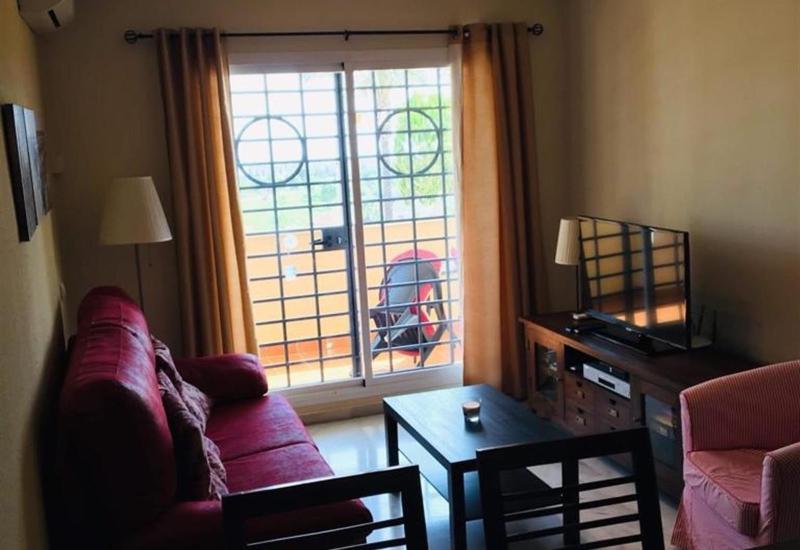 Lux Apartm Beauvivir - image 5
