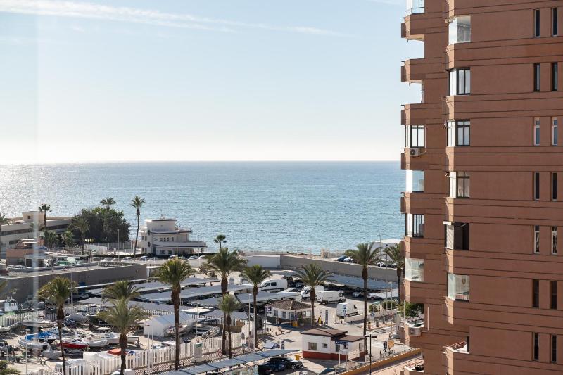 Sunny studio with seaview - image 12