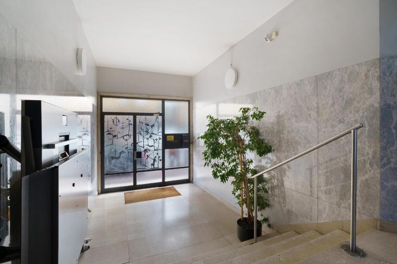 Venice Apartment - image 6