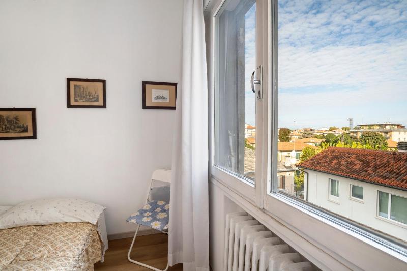 Venice Apartment - image 28