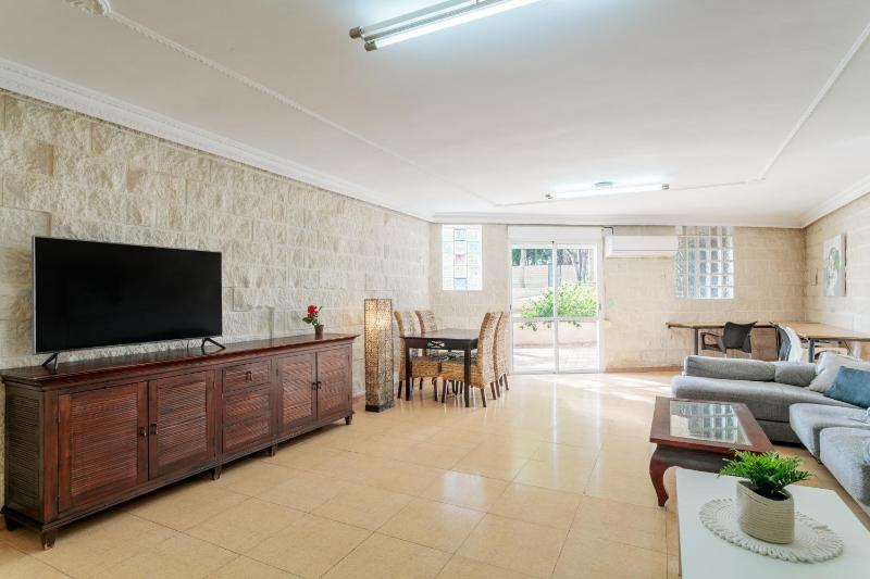 Favorita - image 8
