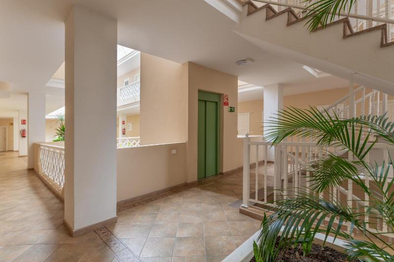 Apartamento Luminoso Con Terraza - image 9