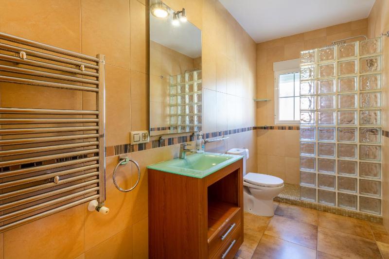5 bedroom Villa private pool - image 22
