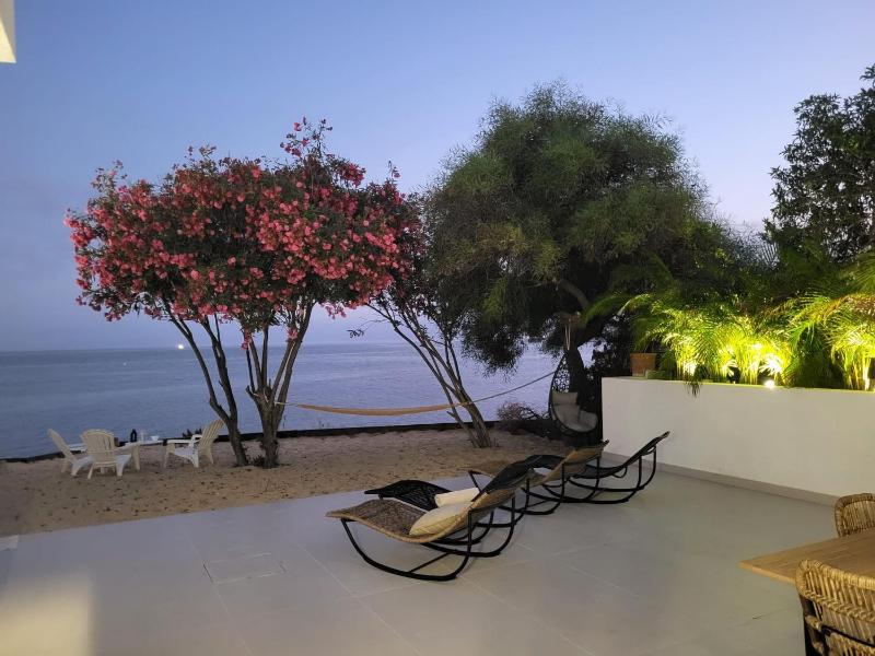 Beachfront Villa - image 35