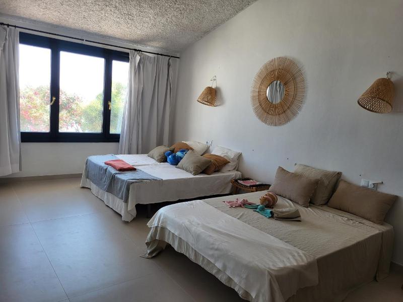 Beachfront Villa - image 36