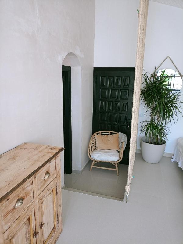 Beachfront Villa - image 21