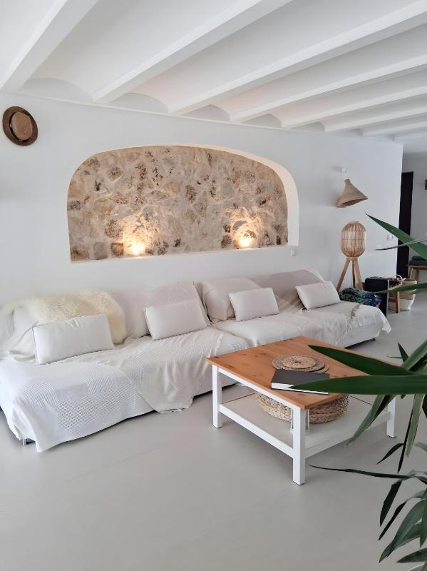 Beachfront Villa - image 20