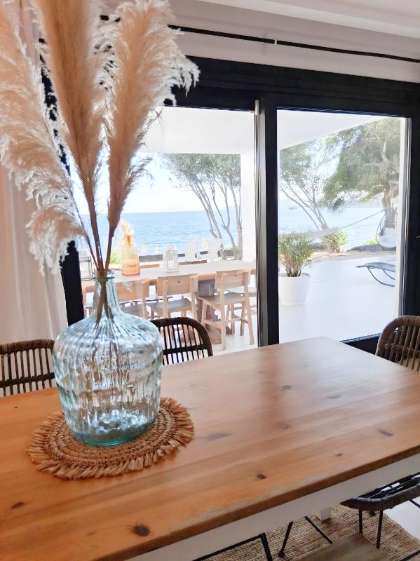 Beachfront Villa - image 13