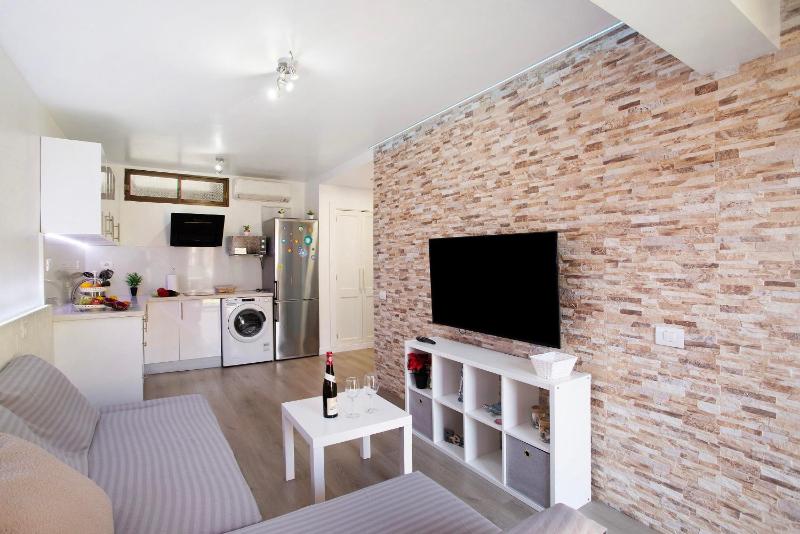 Bungalow Eden - image 7