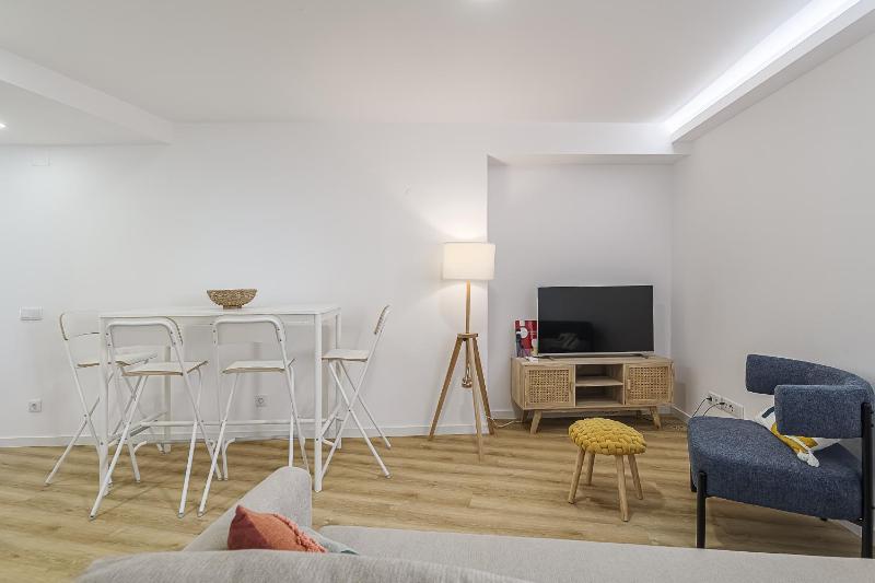 Beach House In Sesimbra - image 6
