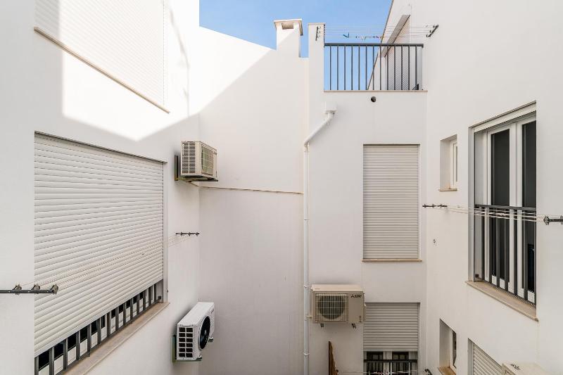 Beach House In Sesimbra - image 15