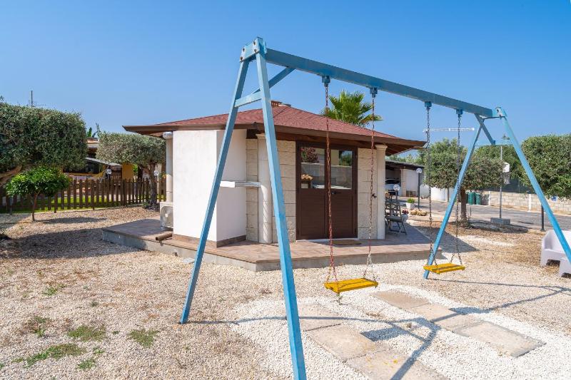 Villa Luana con piscina - image 36