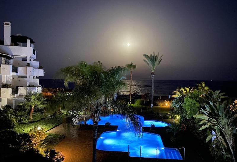 Frontline Beach Apartment - image 17