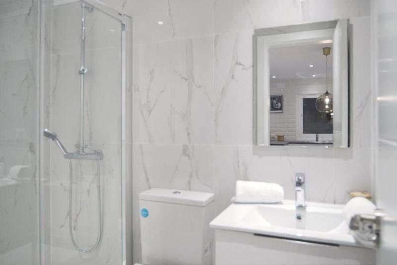 Luxury Apartment Fuengirola - image 16