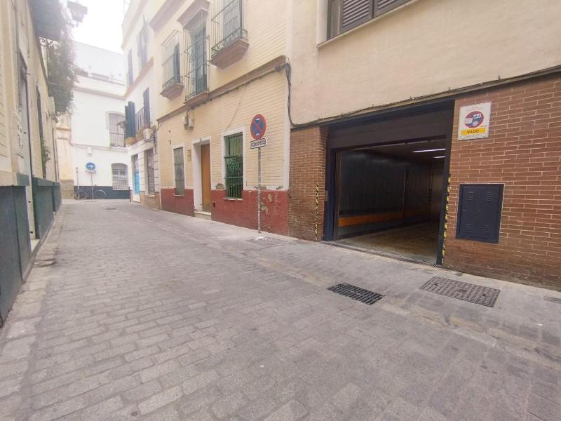 Apartamento Centro con Parking - image 8