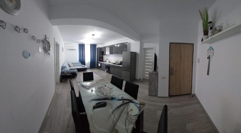 Apart Alex - image 5