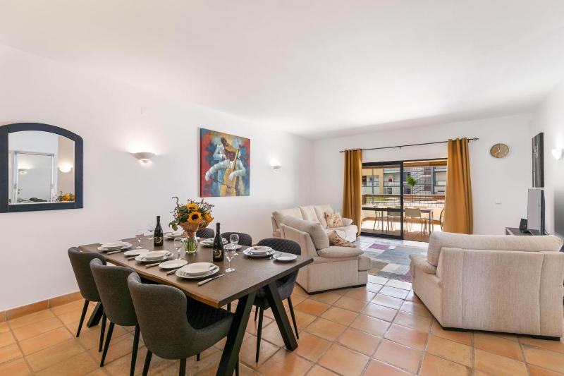 Marina park Apartment - image 2
