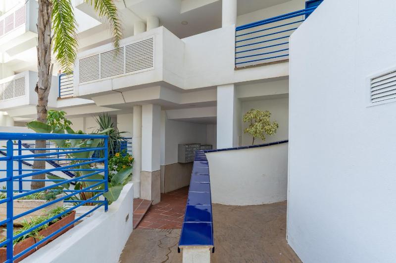 Beach Escape with Pool and Parking - image 16